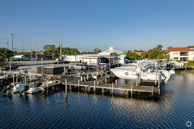 Más detalles para Retail & 13 Boat Marina | 631 Northlake – en venta, North Palm Beach, FL